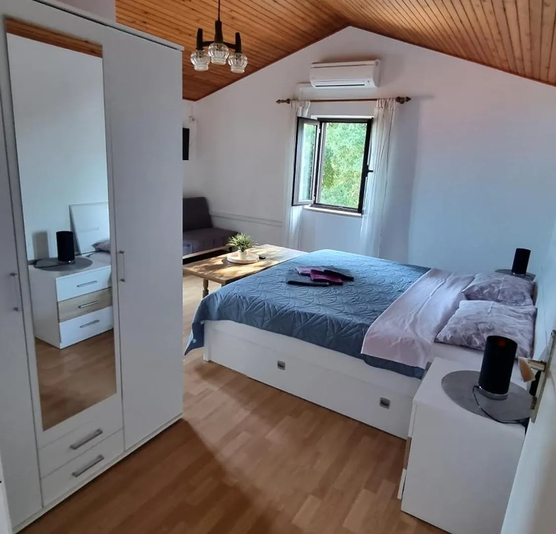 Gasthuis Sobe Biserka I Mario Brseč Kroatië