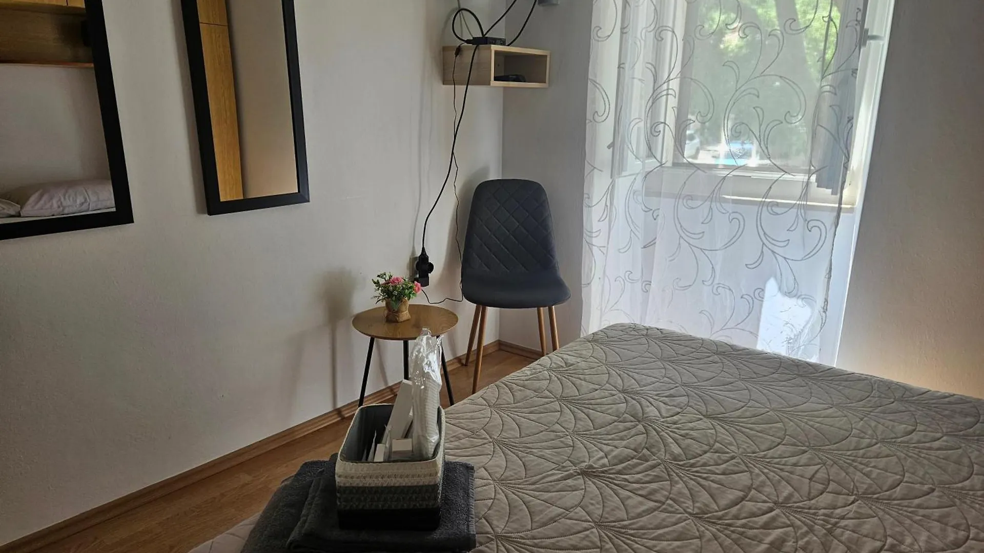 Guest house Sobe Biserka I Mario Brsec